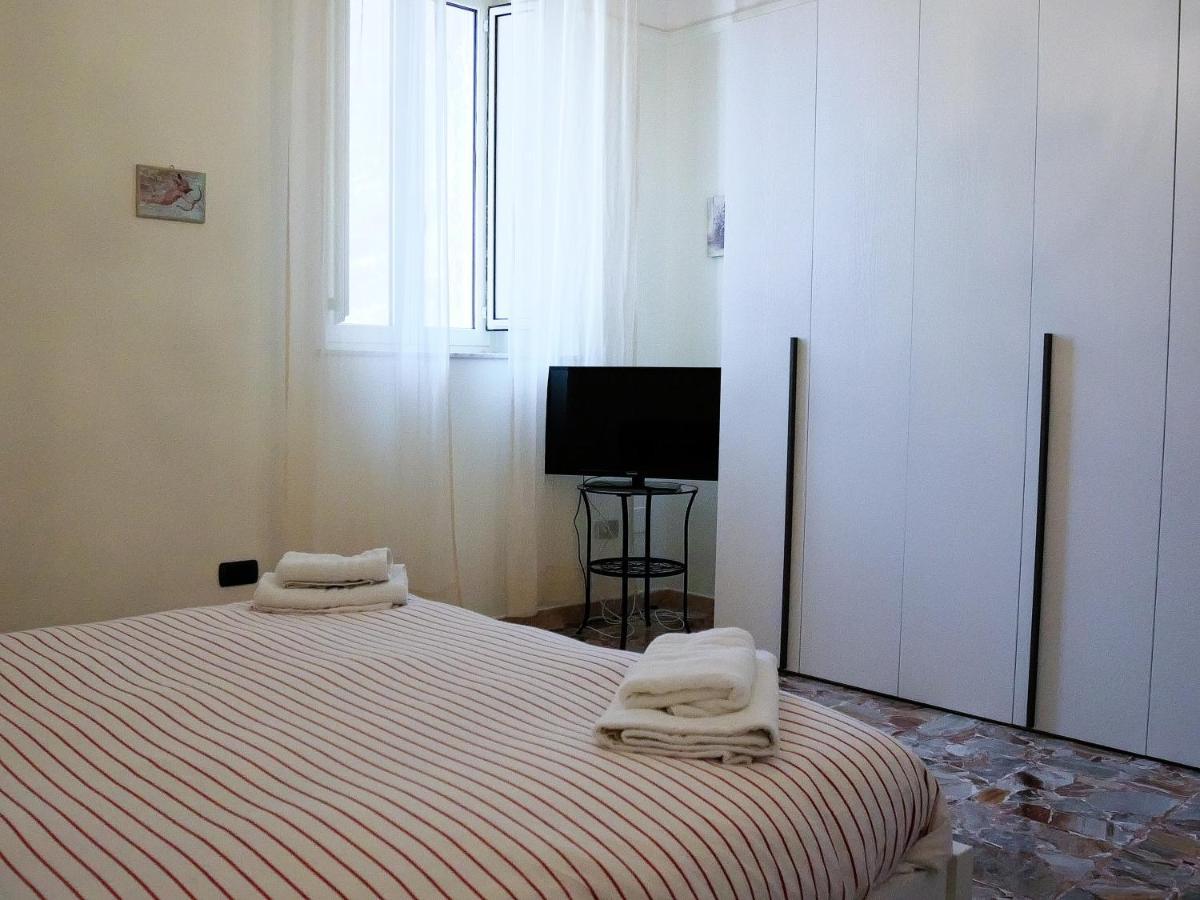 La Casetta Di Nonna Pina - Appartamento Con Cucina In Pieno Centro Torre Annunziata Buitenkant foto