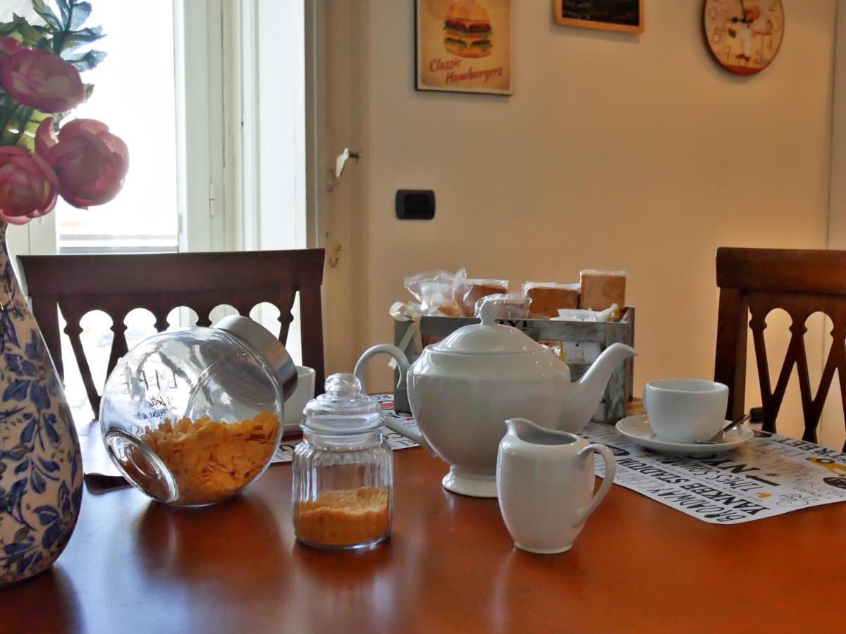 La Casetta Di Nonna Pina - Appartamento Con Cucina In Pieno Centro Torre Annunziata Buitenkant foto