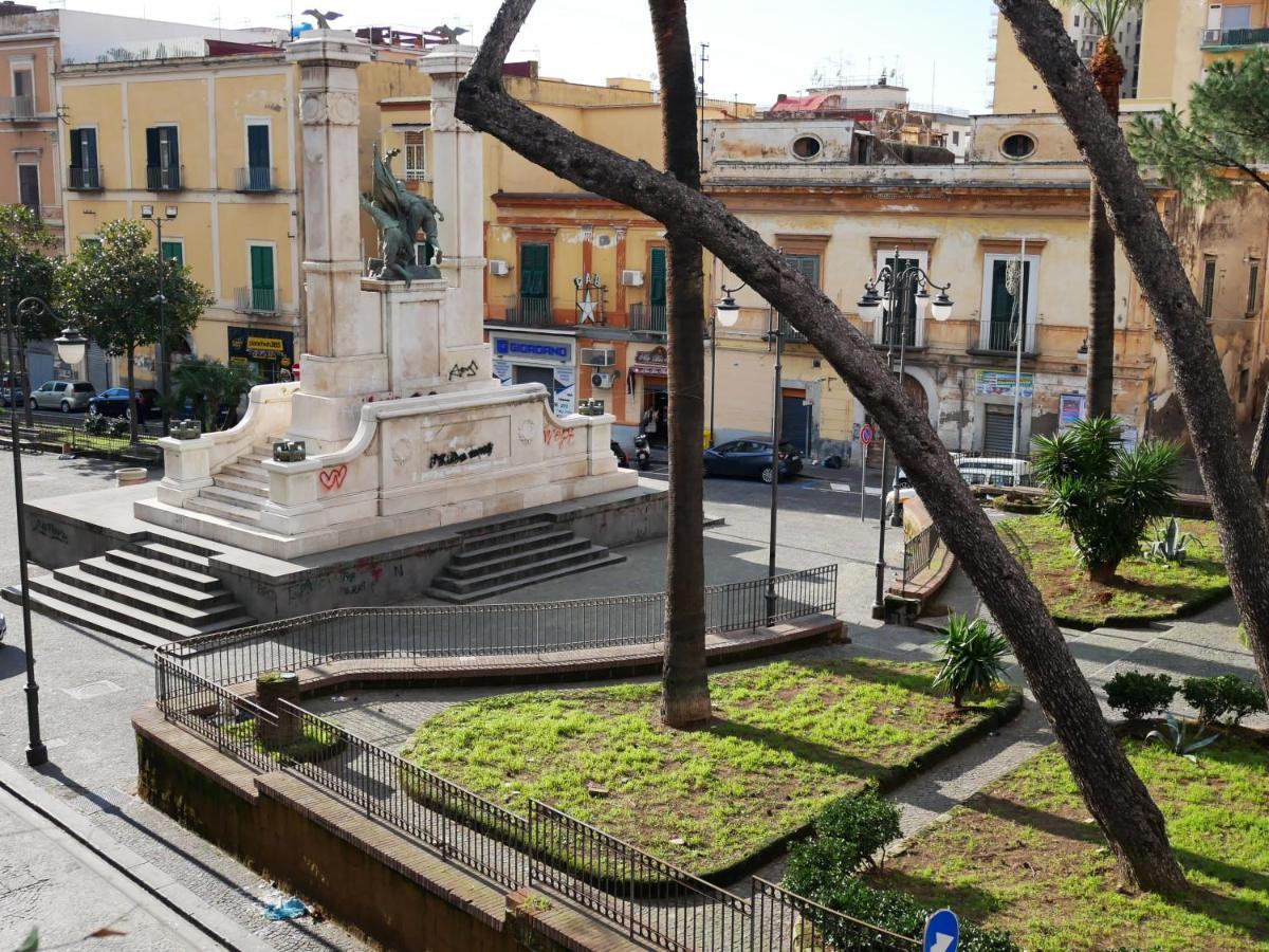 La Casetta Di Nonna Pina - Appartamento Con Cucina In Pieno Centro Torre Annunziata Buitenkant foto